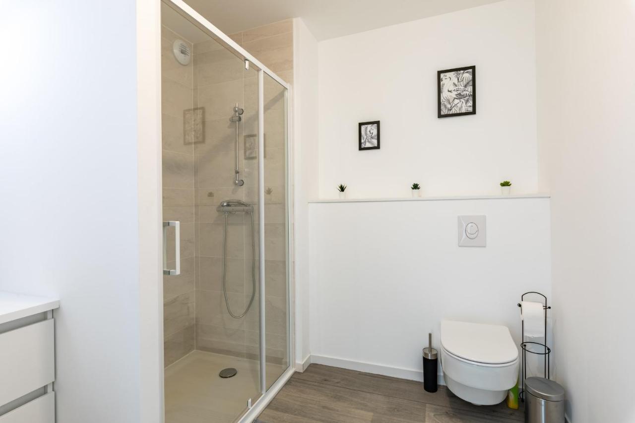 L'ÉCUME - Studio moderne avec grand balcon et place de parking Apartamento Dinard Exterior foto