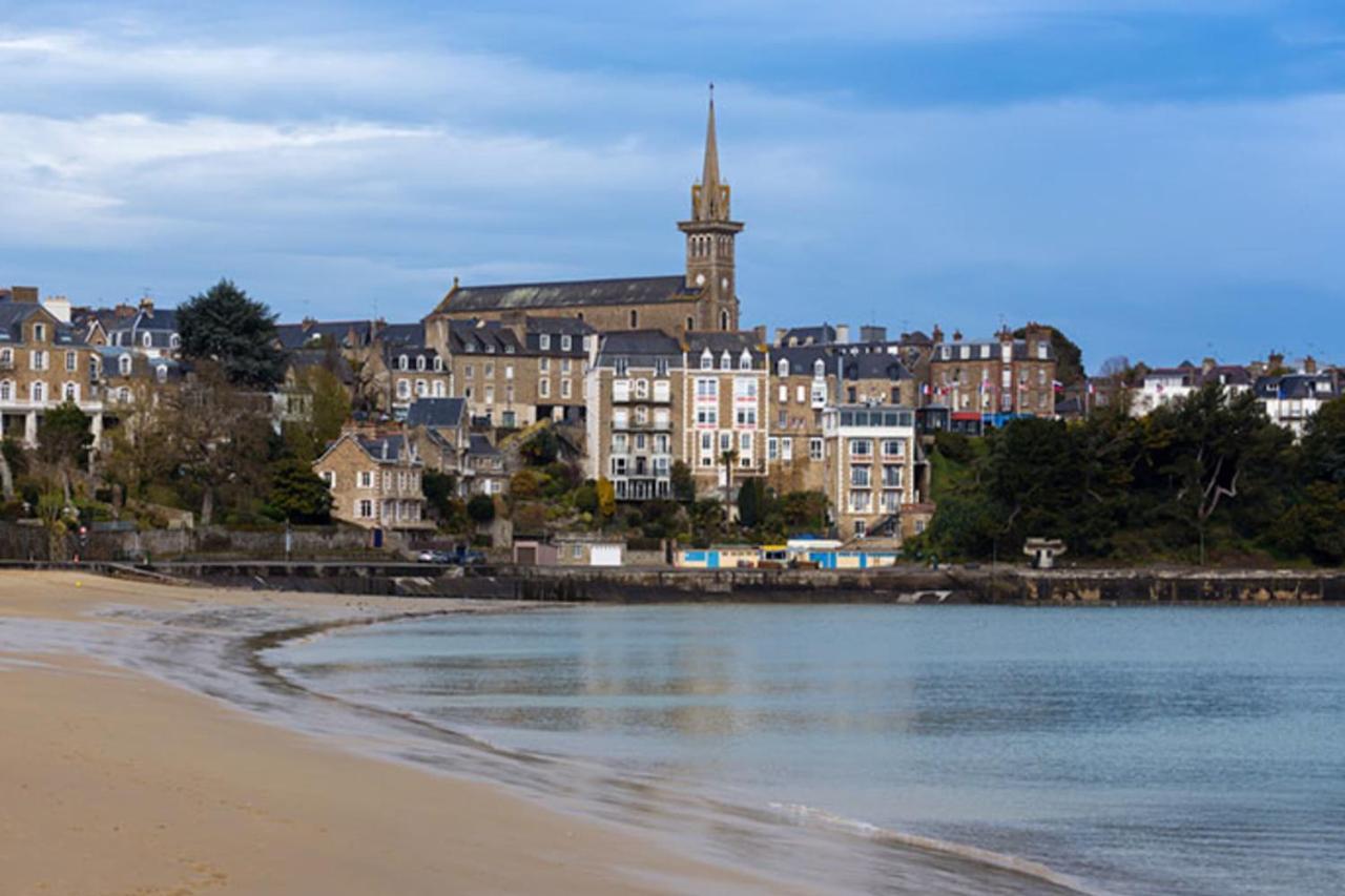 L'ÉCUME - Studio moderne avec grand balcon et place de parking Apartamento Dinard Exterior foto