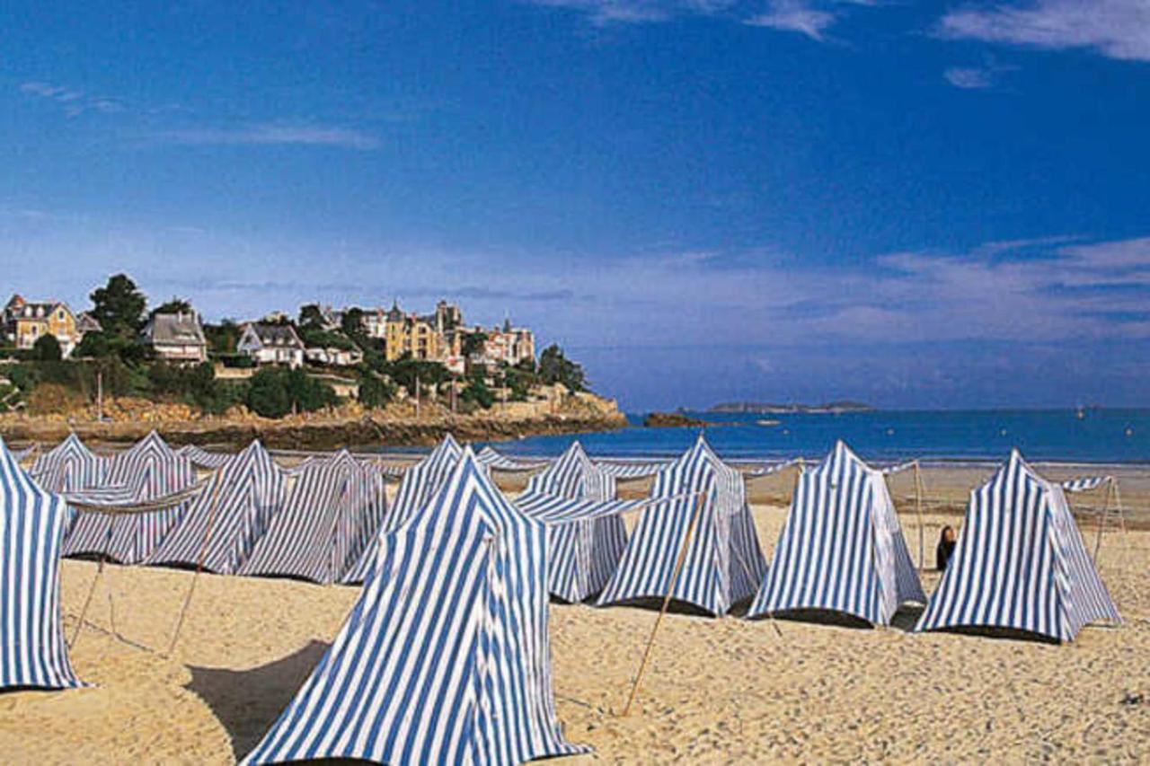 L'ÉCUME - Studio moderne avec grand balcon et place de parking Apartamento Dinard Exterior foto